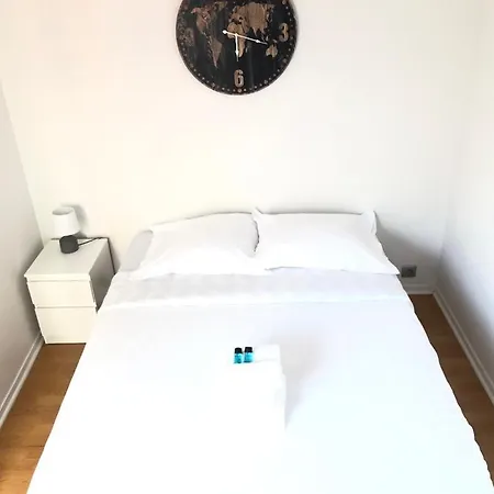 Montparnasse Apartment *